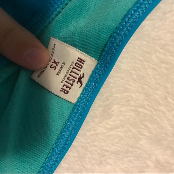 Swimsuit - Picture 3 of 4